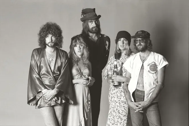 Lire la suite à propos de l’article Sortie vinyle 1975 to 1987 (Coffret 6 LP Crystal Clear) par Fleetwood Mac le 28 mars 2025